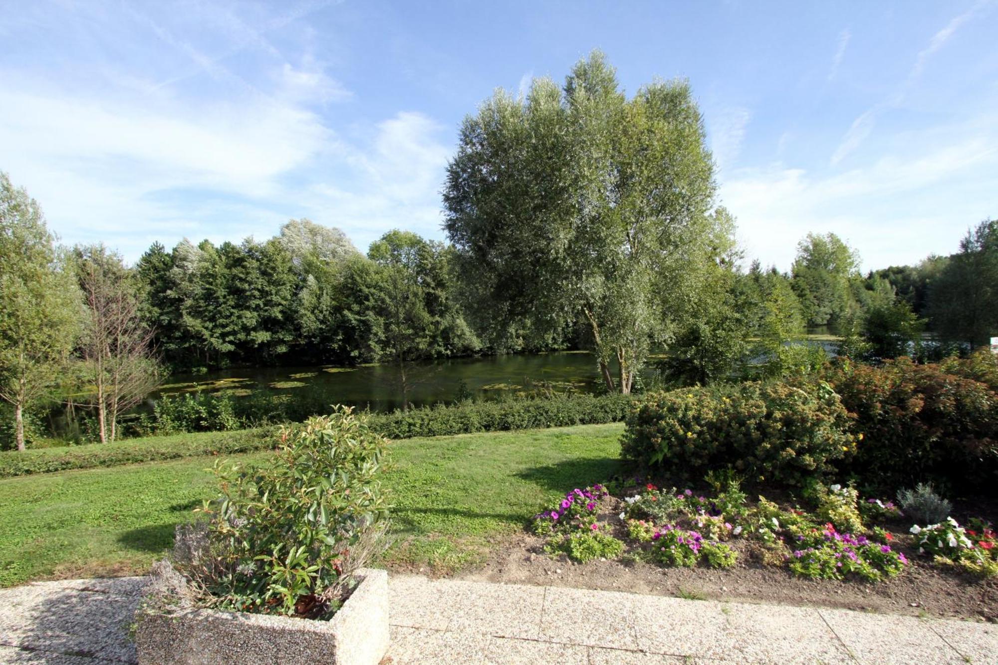Ibis Chateau-Thierry Essomes-sur-Marne Eksteriør billede